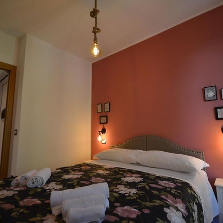 Varennahouse Lory Apt Buitenkant foto